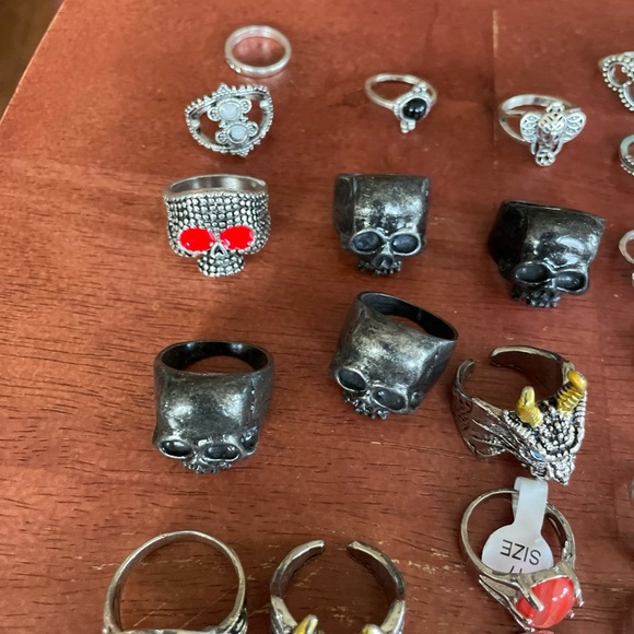 Silver and Red Skull Rings Collection - Picture 4 of 15